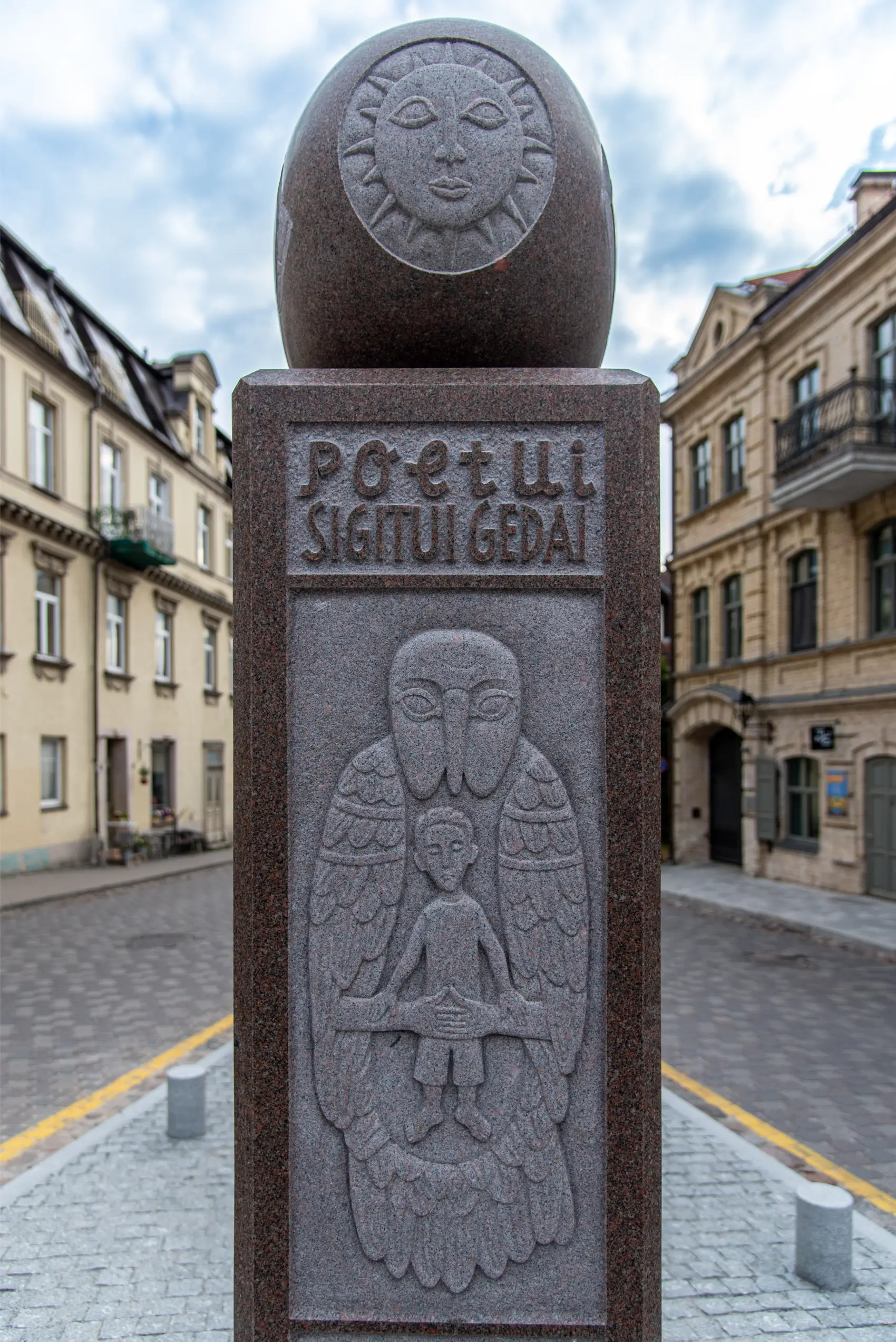 Žybartuva_paminklas Sigitui Gedai_Uzupis 2